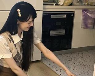 更新又来了，51吃瓜的每日话题今天又有多离谱？