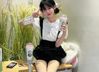 “718吃瓜网”原来是个网页，结果我在那儿看八卦看得不亦乐乎，哈哈。