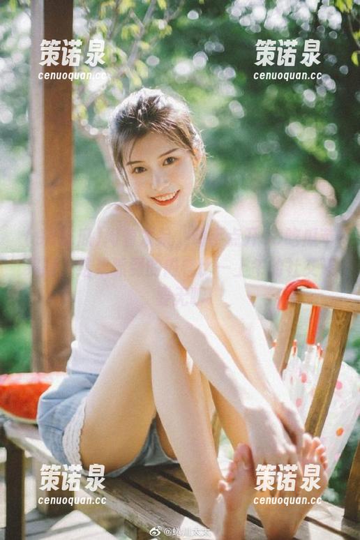 闲着发呆,动手点开98吃瓜苹果版,结果抓到的内容比一上午的社交还要无聊-策诺泉 闲着发呆,动手点开98吃瓜苹果版,结果抓到的内容比一上午的社交还要无聊-策诺泉