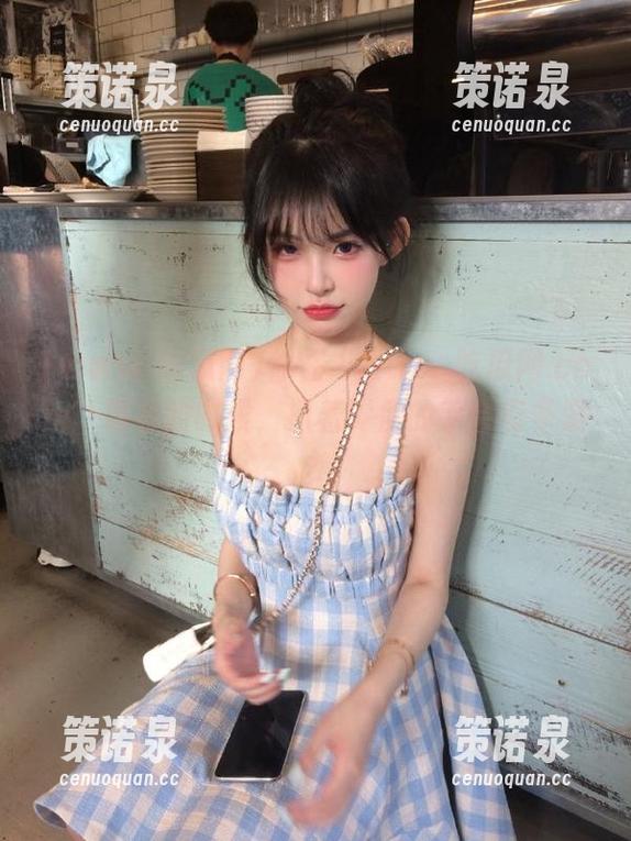 你在“www.吃瓜网.com”观看的时候，抓着零食的手会有多紧？-策诺泉
