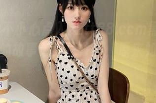 不小心点入zztt88.ccm黑料入口，里面的故事让我捂住嘴，原来如此曲折！