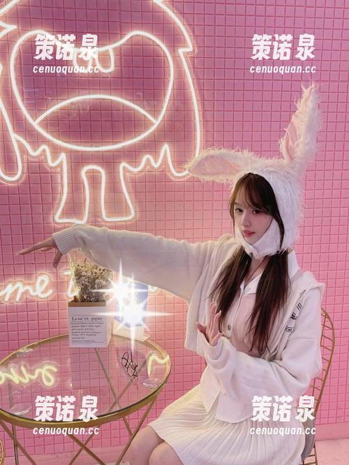 目光在“吃瓜导航”入口徘徊,是我该进还是在外冷静冷静?-策诺泉 目光在“吃瓜导航”入口徘徊,是我该进还是在外冷静冷静?-策诺泉