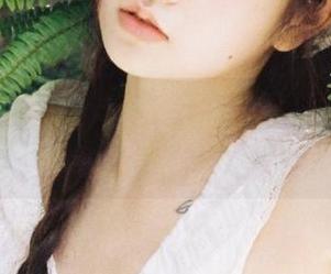 登录后收获的不是信心，而是网红黑料的无尽黑暗与光怪陆离。