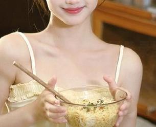 理智告诉我不要登录黑料在线，但好奇心已经飞了出去！