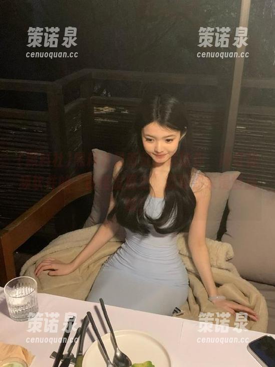黑料社最新链接送给你,网红视频软件的“古怪发展史”就等你来慢慢品味!-策诺泉 黑料社最新链接送给你,网红视频软件的“古怪发展史”就等你来慢慢品味!-策诺泉
